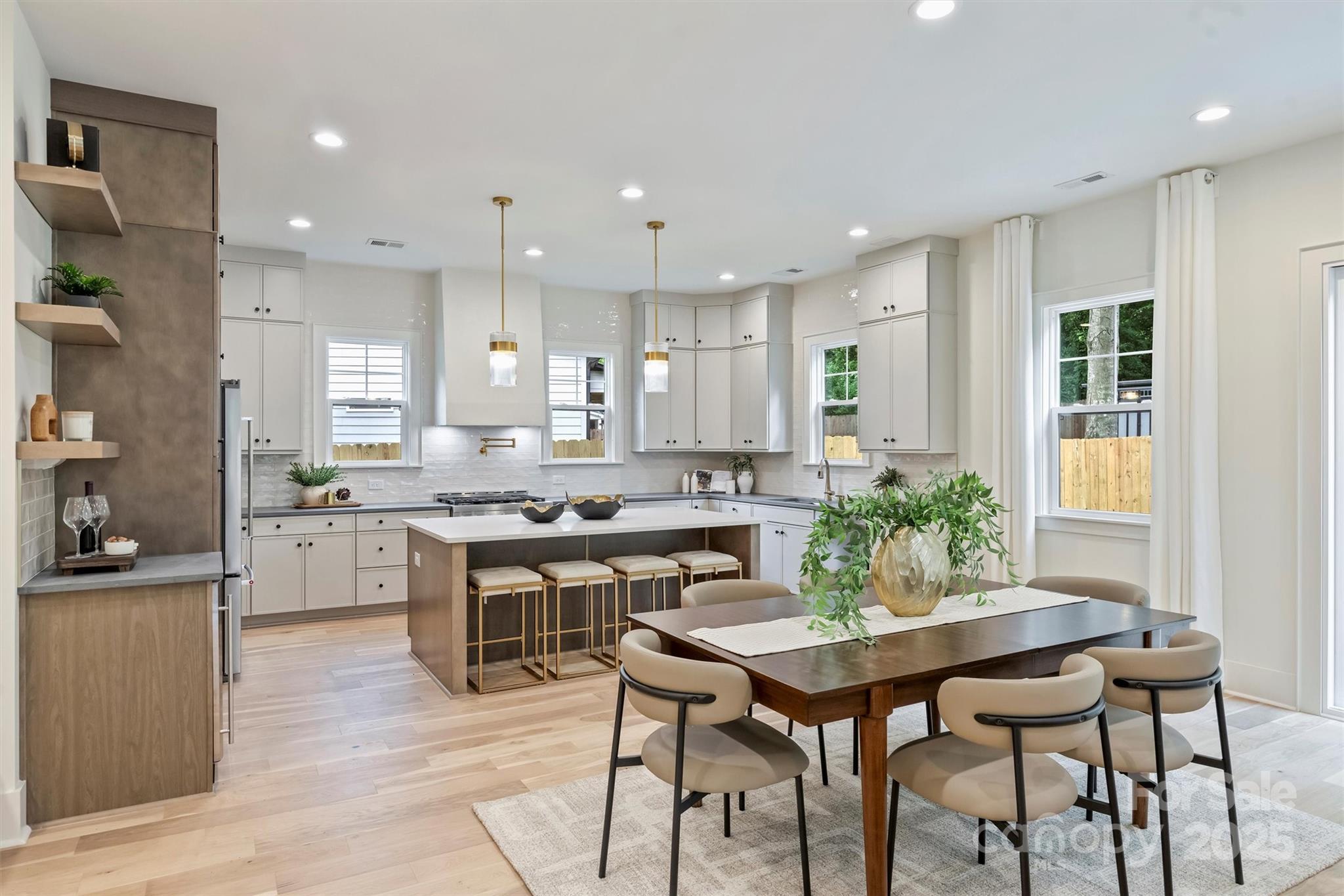 Merry Oaks - Residential