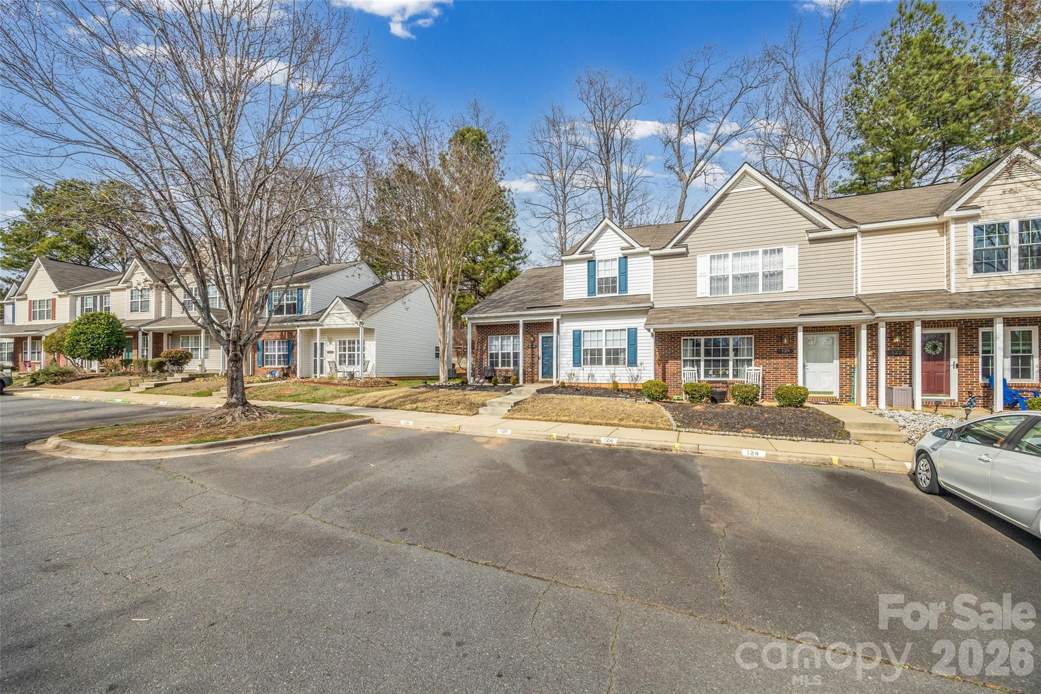 The Townes At River Crossing - Residential