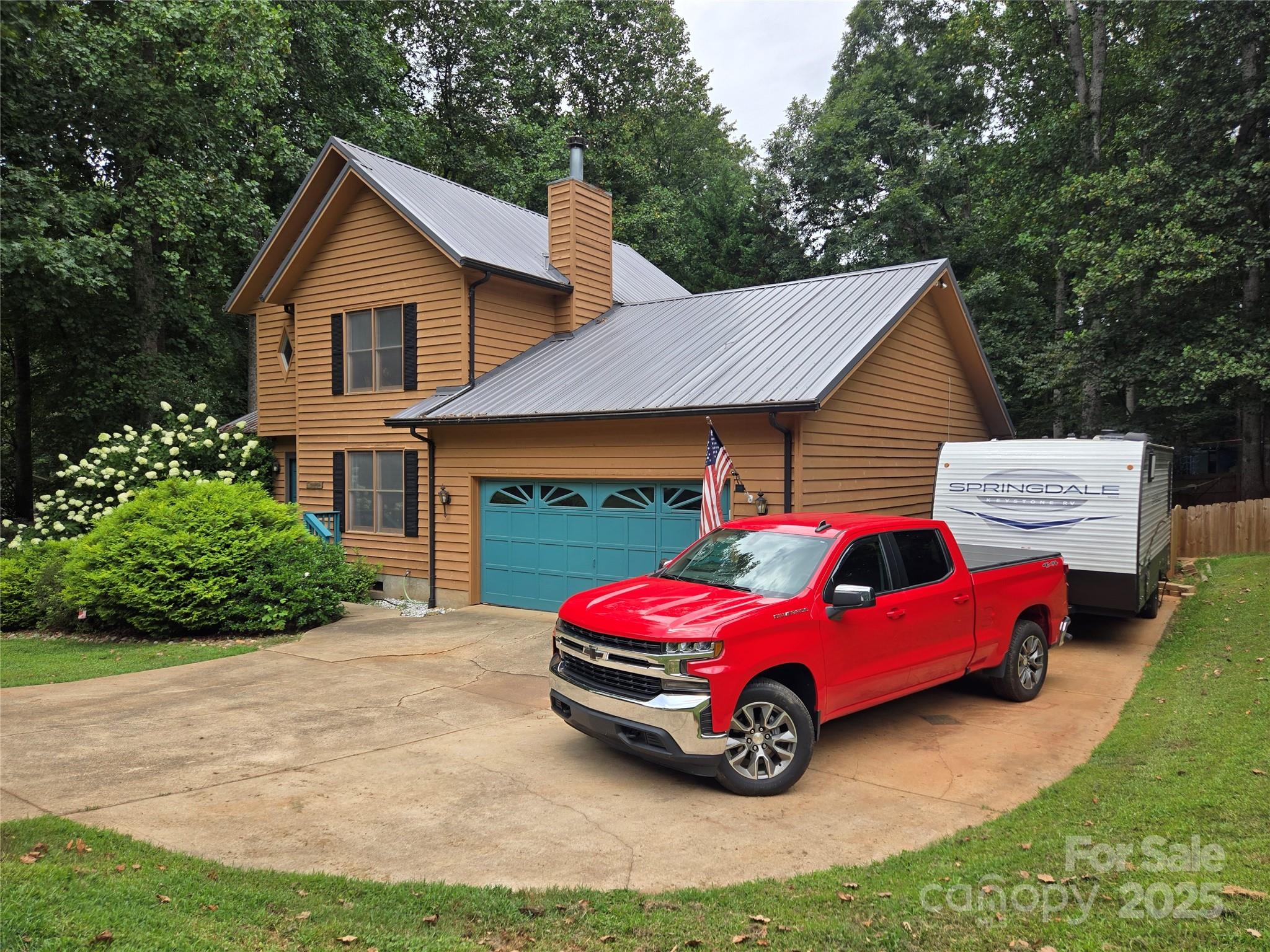 1100 Hidden Creek Court