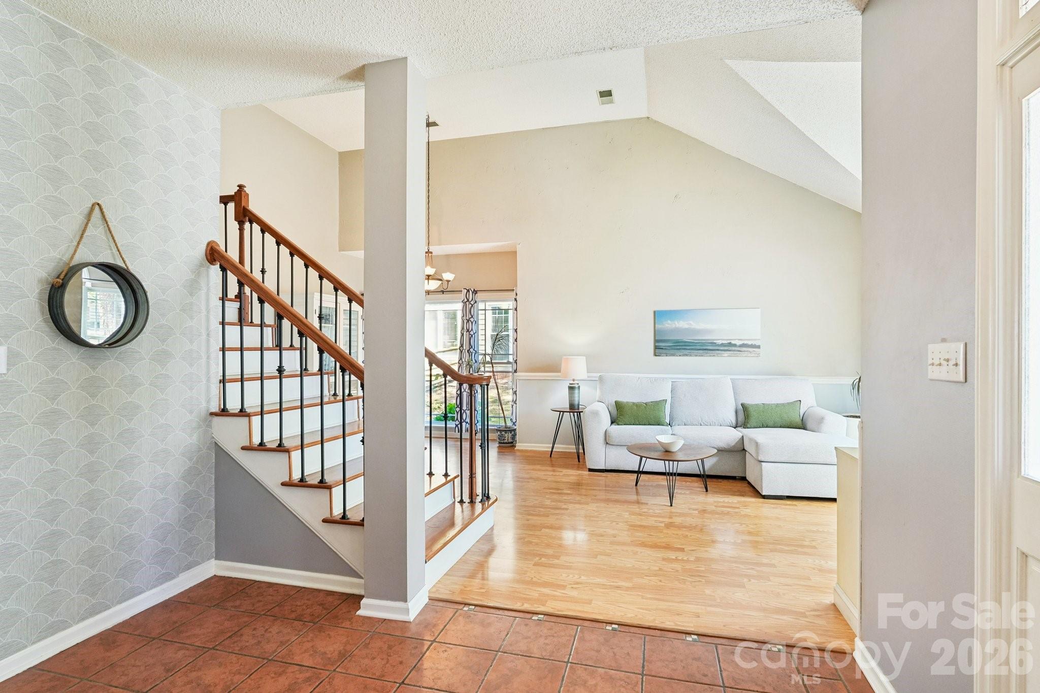186 Southhaven Drive
