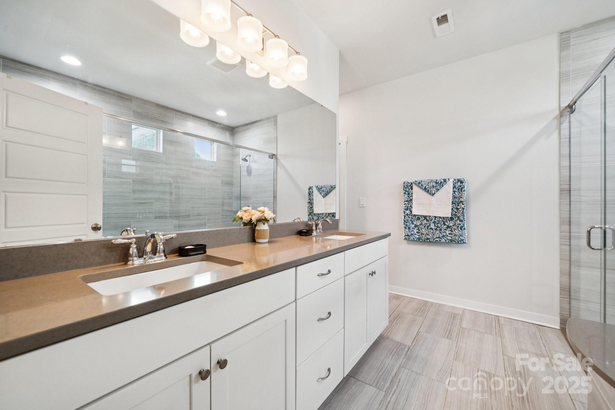 Paddlers Cove - Residential