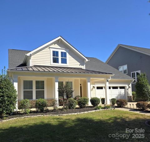 Photo of 624 Daventry Court, Clover, SC 29710 (MLS # 4310183)