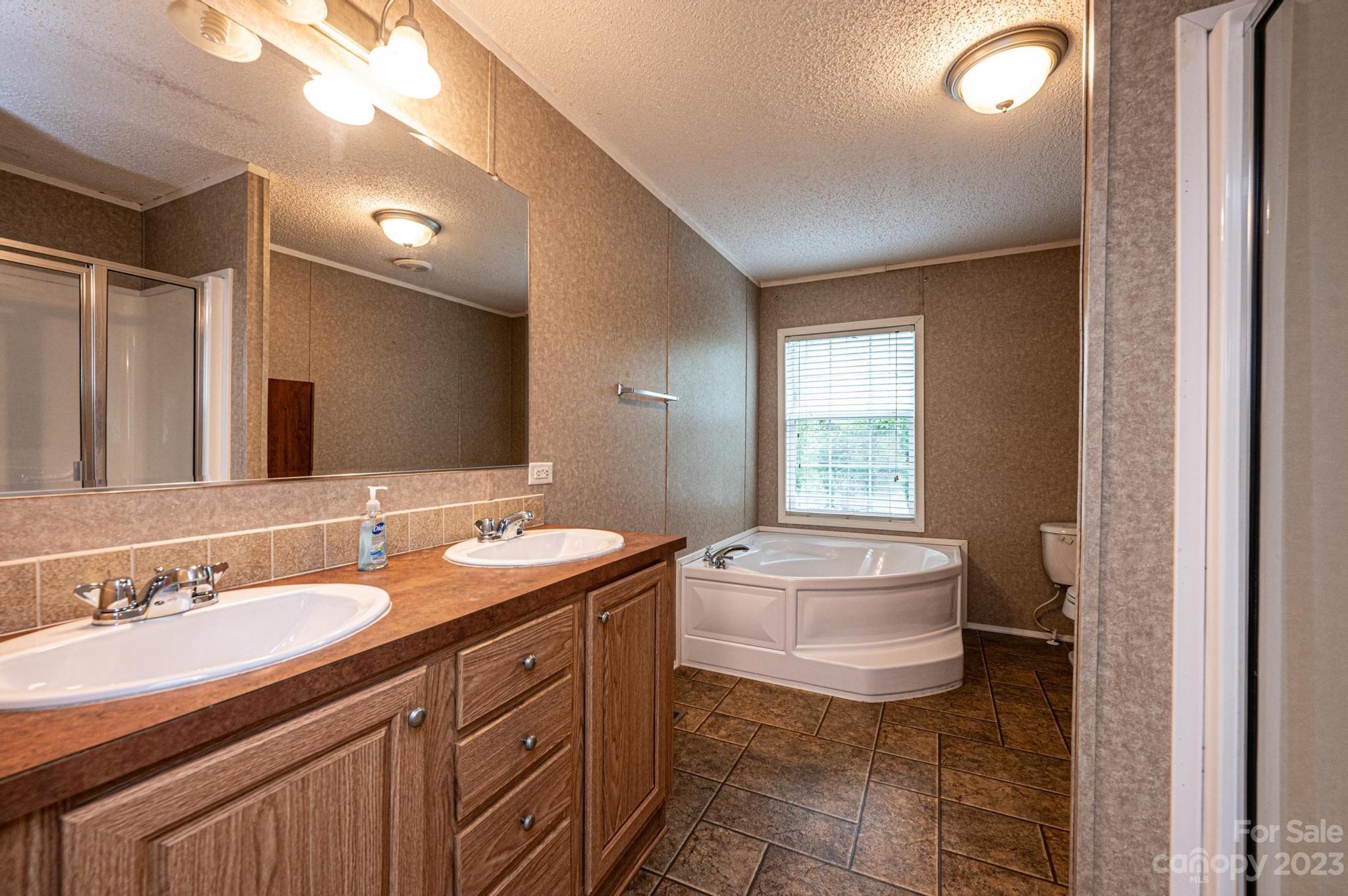 Mcree Trace - Residential