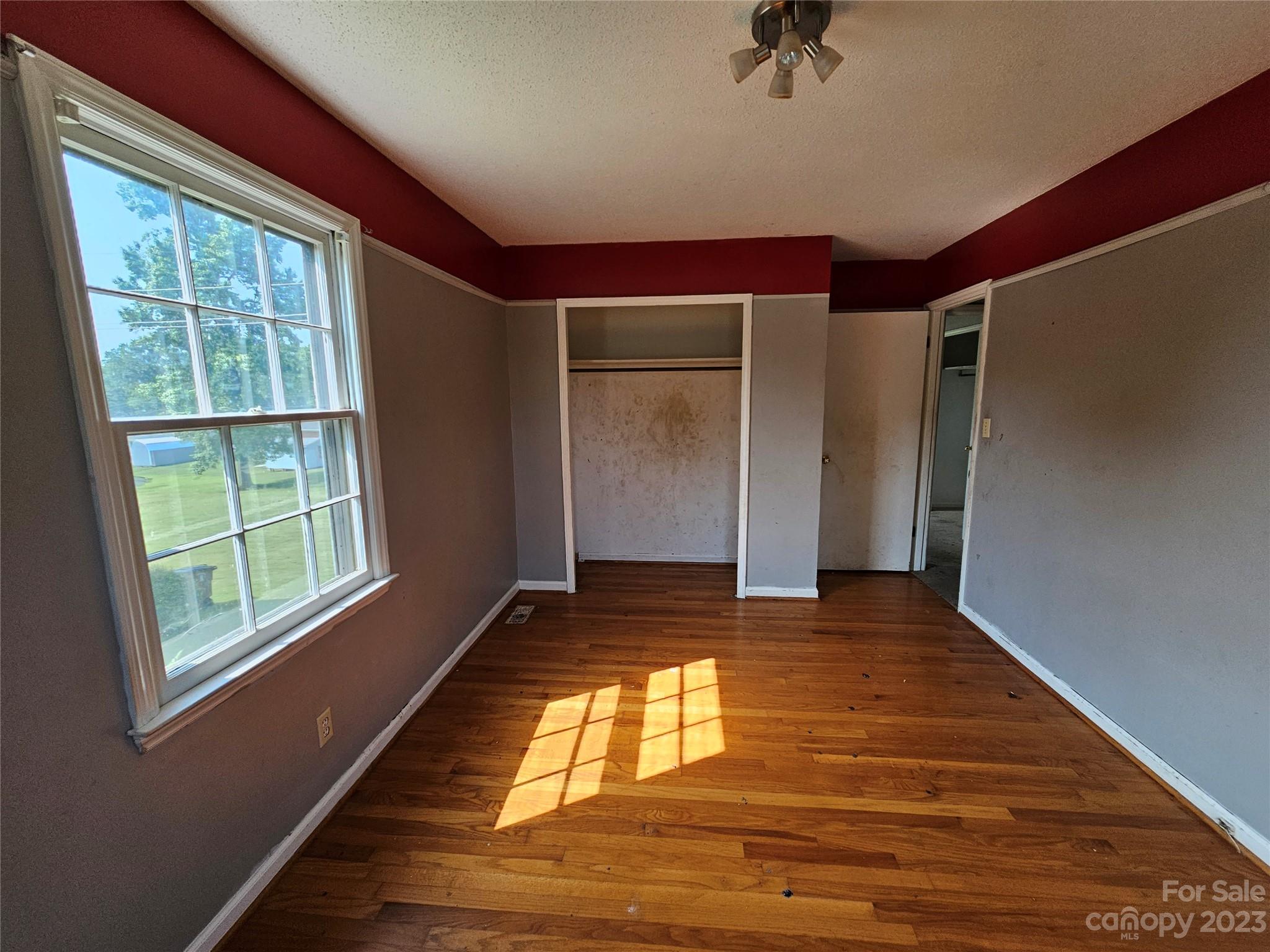 Wesson Heights - Residential