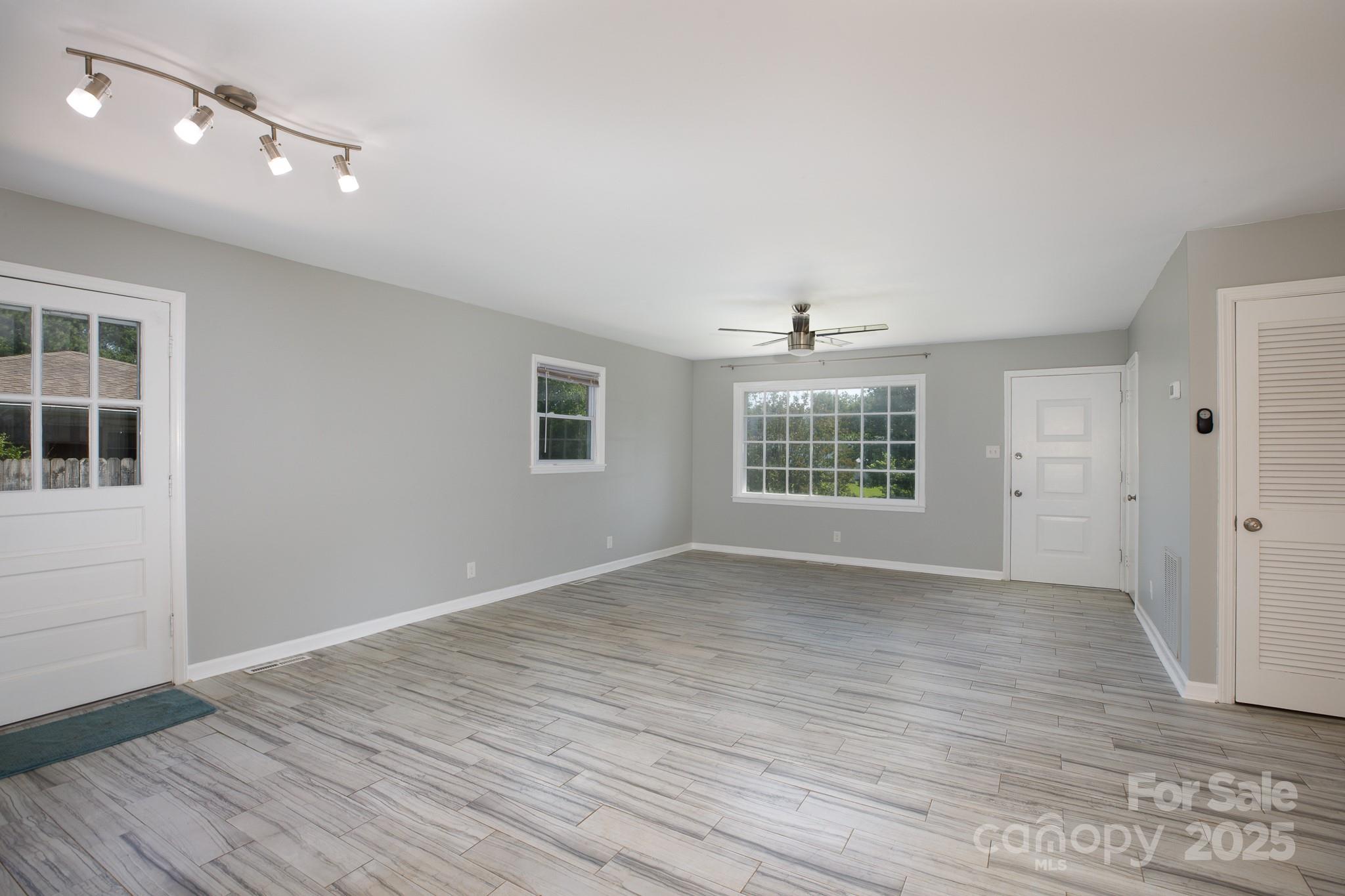 Midbrook - Residential