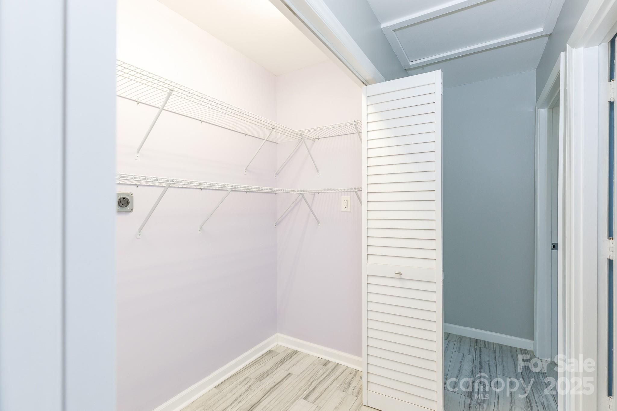 Midbrook - Residential