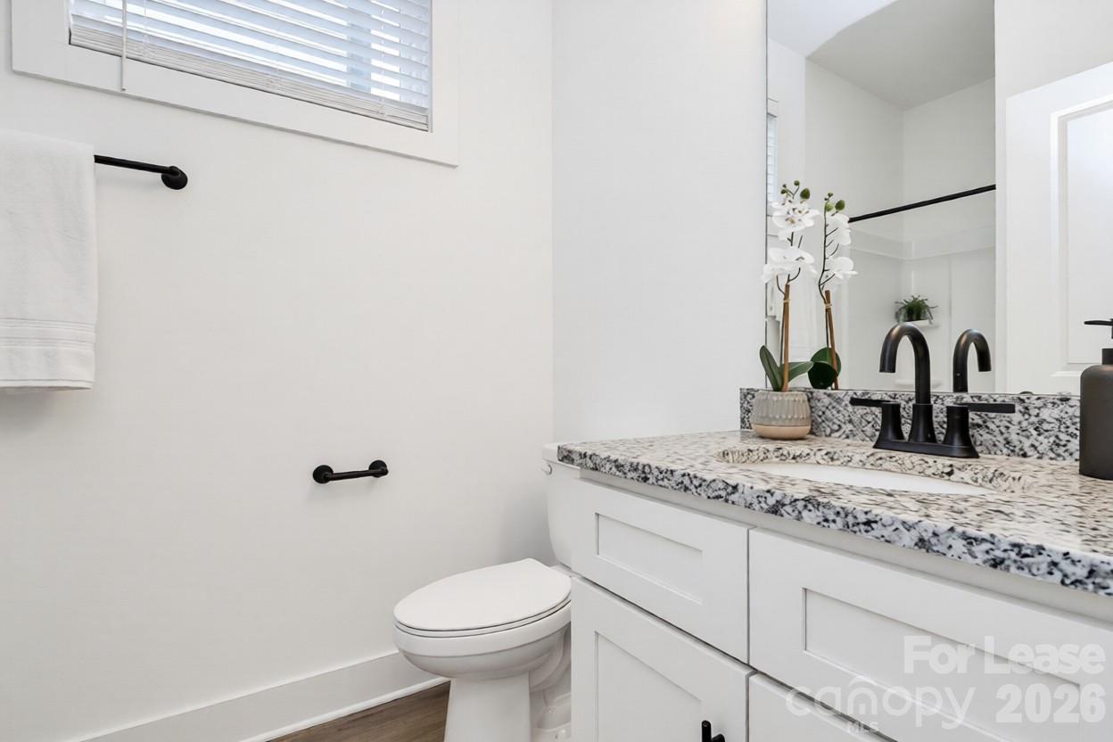 Residences at Oakview - Residential Lease