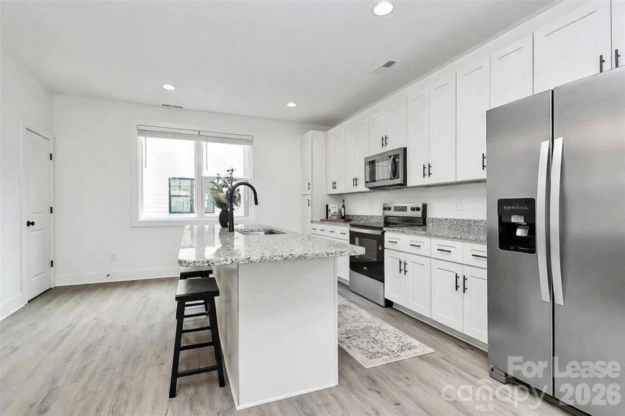 Residences at Oakview - Residential Lease