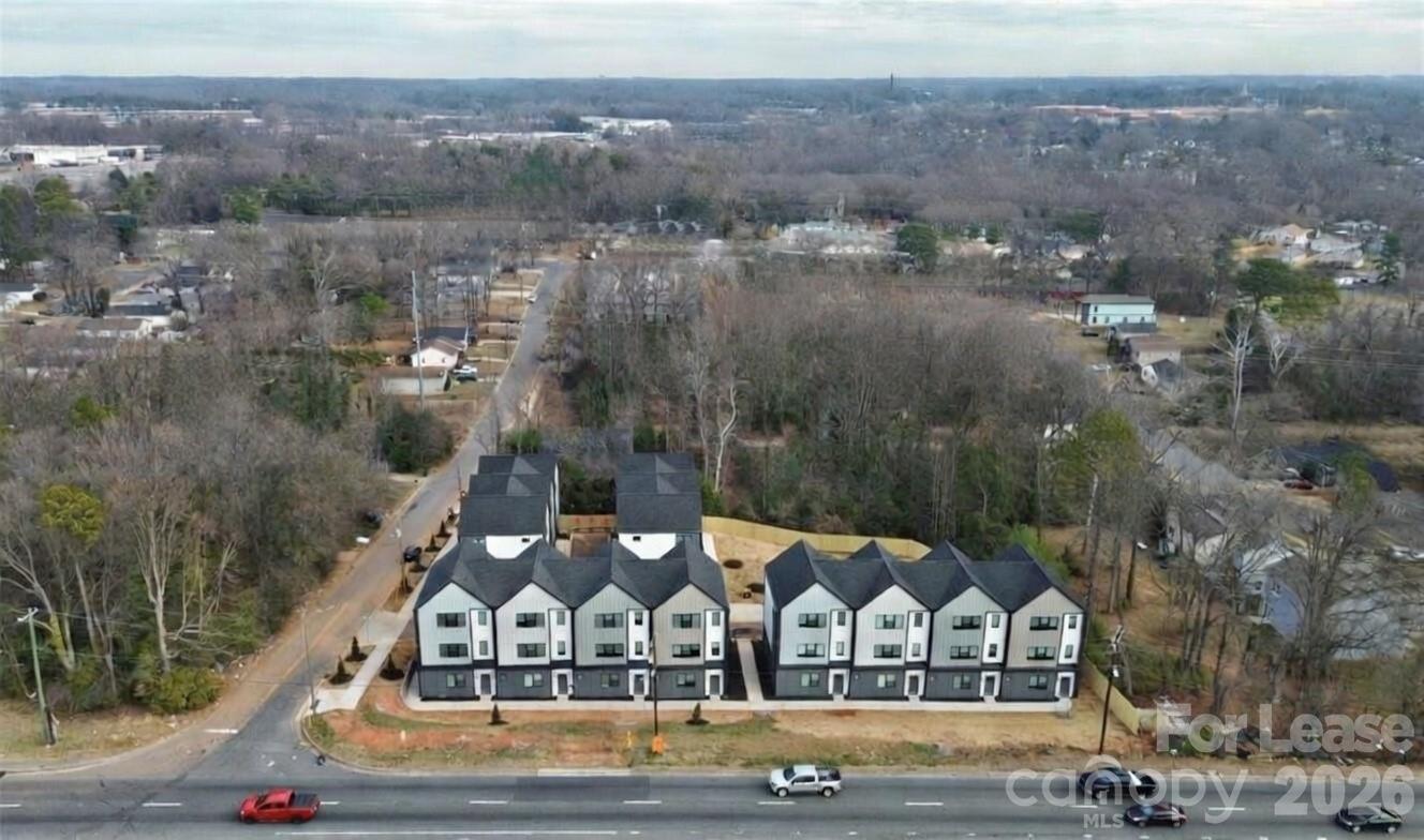 Residences at Oakview - Residential Lease