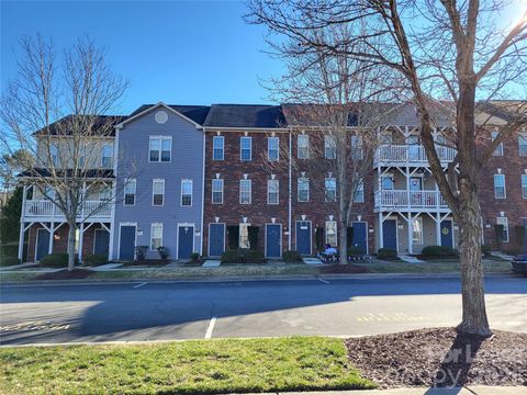 Photo of 106 Locomotive Lane #207, Mooresville, NC 28115 (MLS # 4367346)