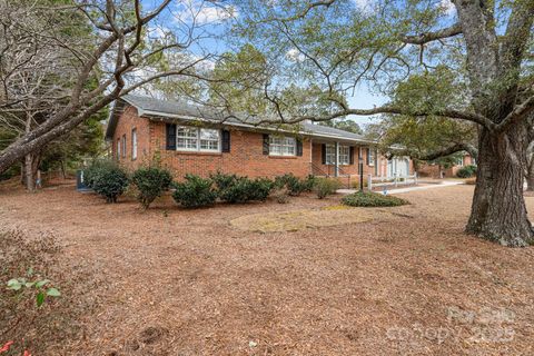 A home in Laurinburg