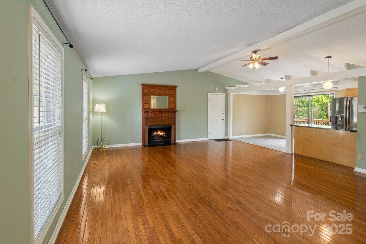 65 Knoll Ridge Drive