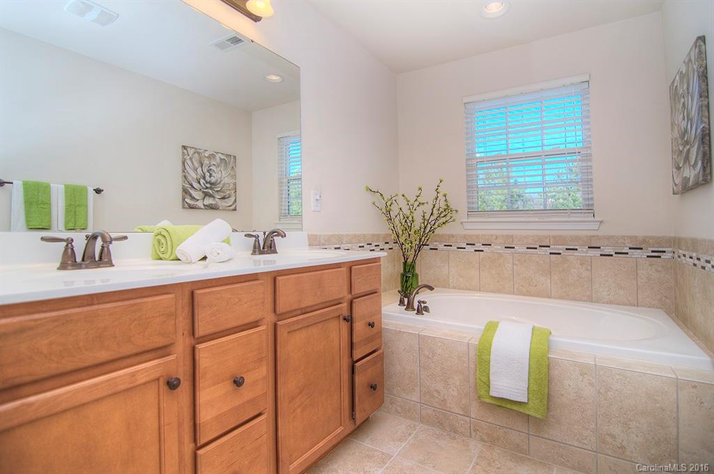 Lake Shore - Residential