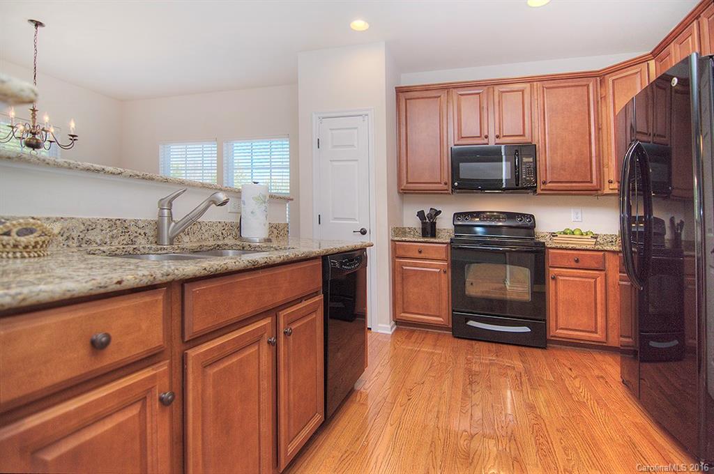 Lake Shore - Residential