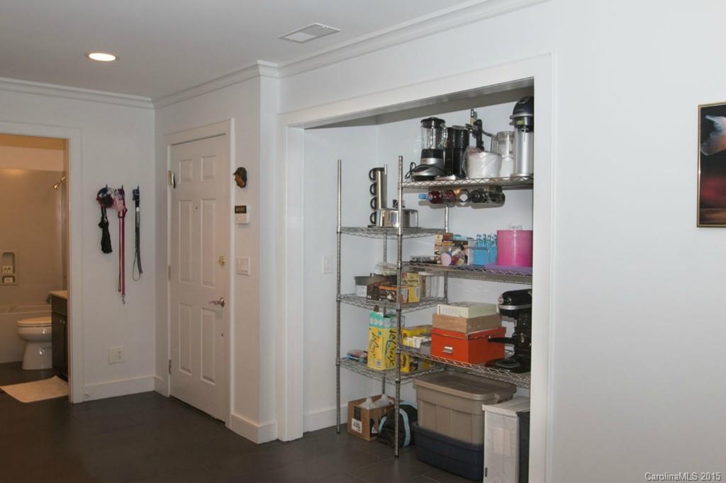 The Lake Club - Residential