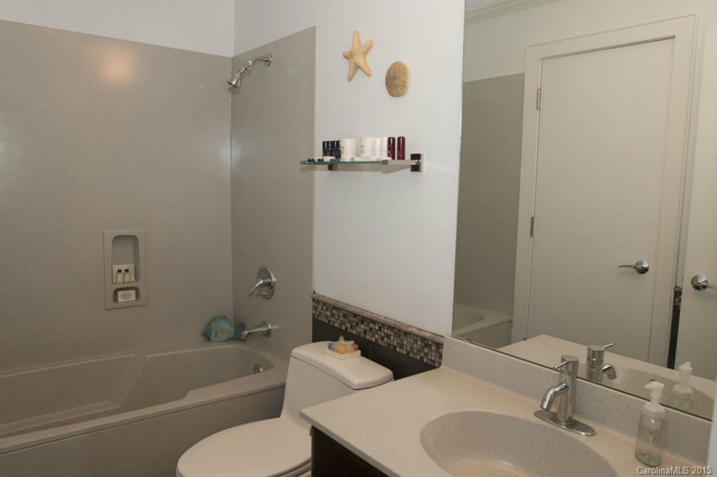 The Lake Club - Residential