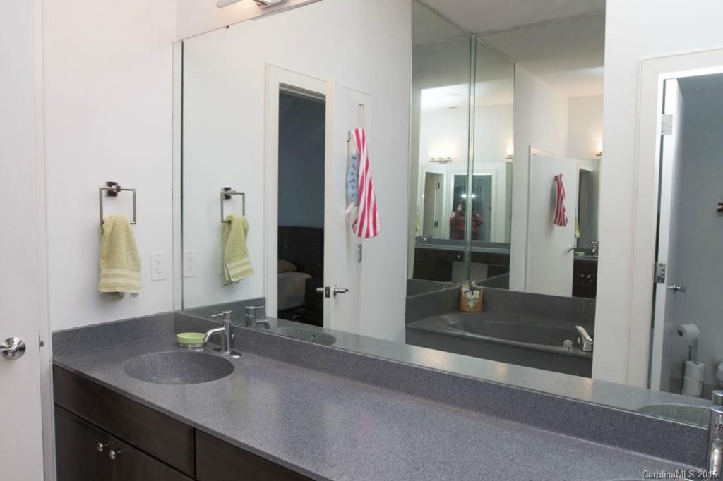 The Lake Club - Residential