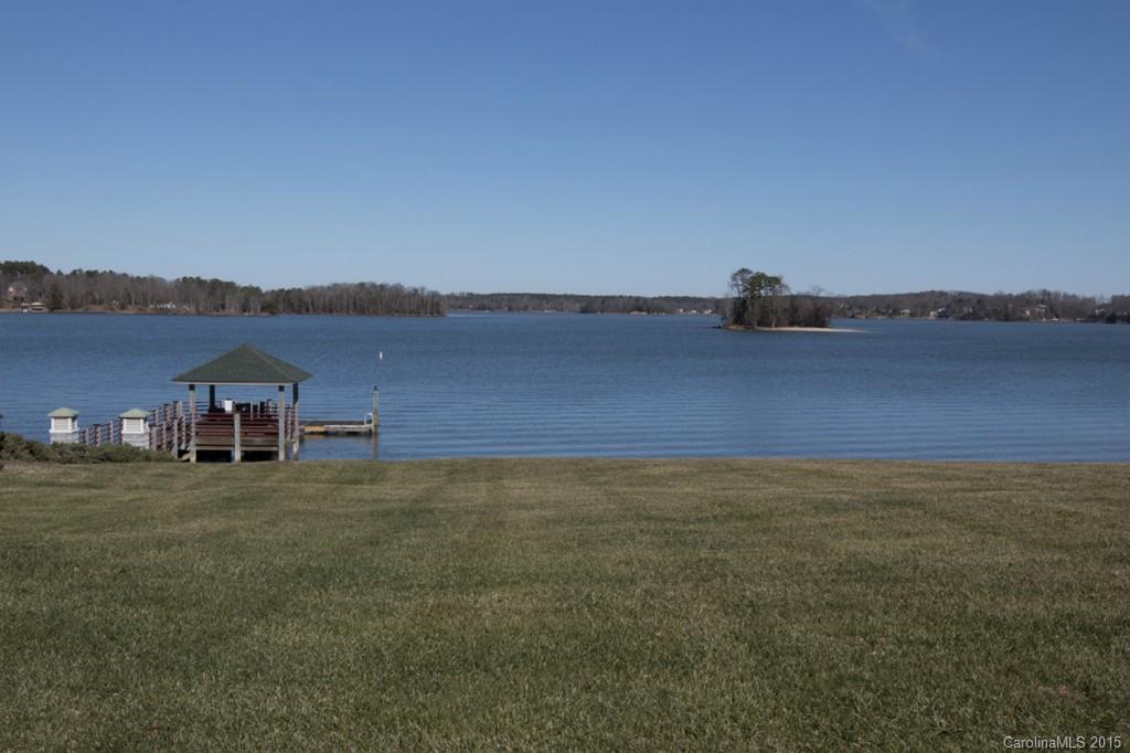 The Lake Club - Residential