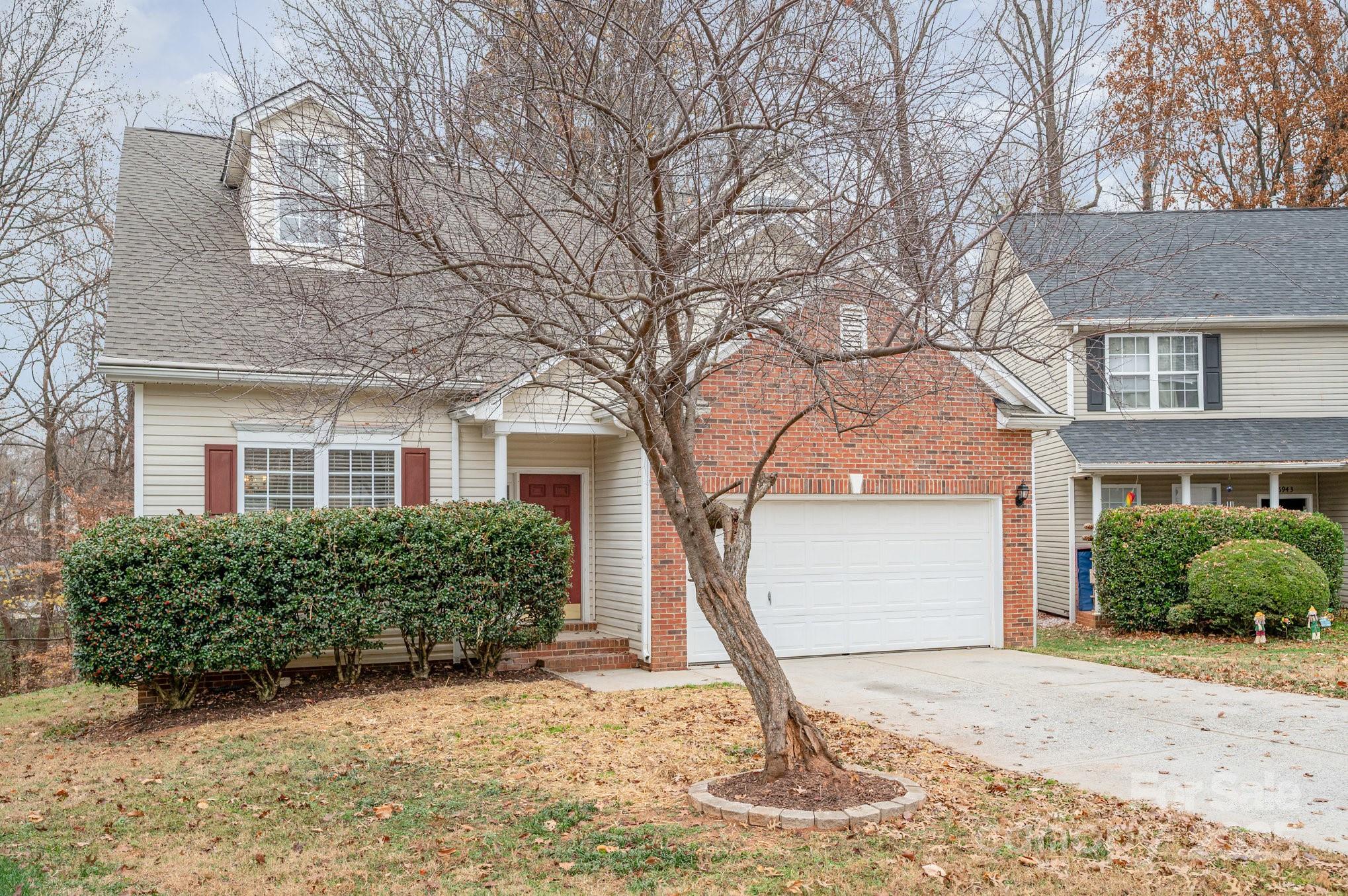 6939 Brachnell View Drive