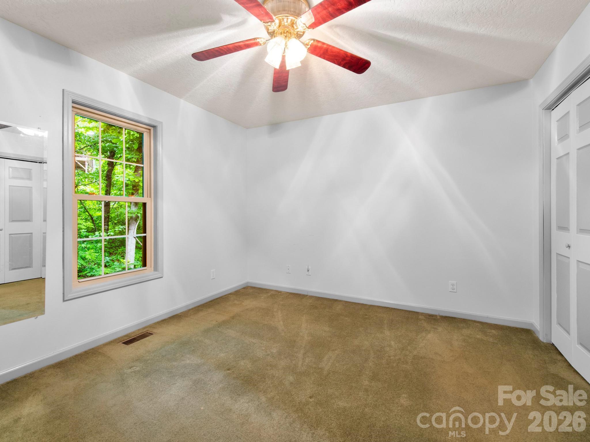 Laurel Lake Estates - Residential