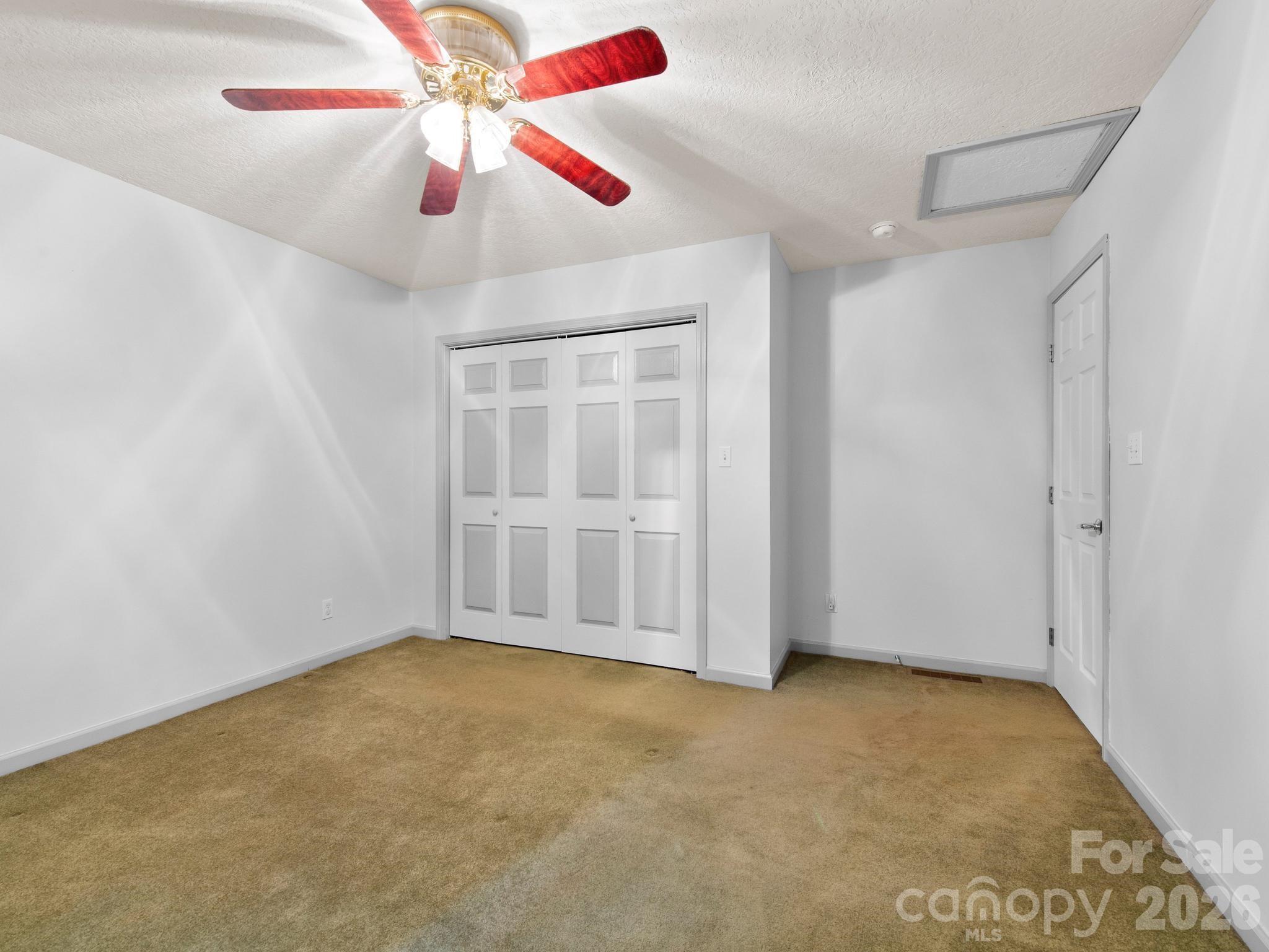 Laurel Lake Estates - Residential