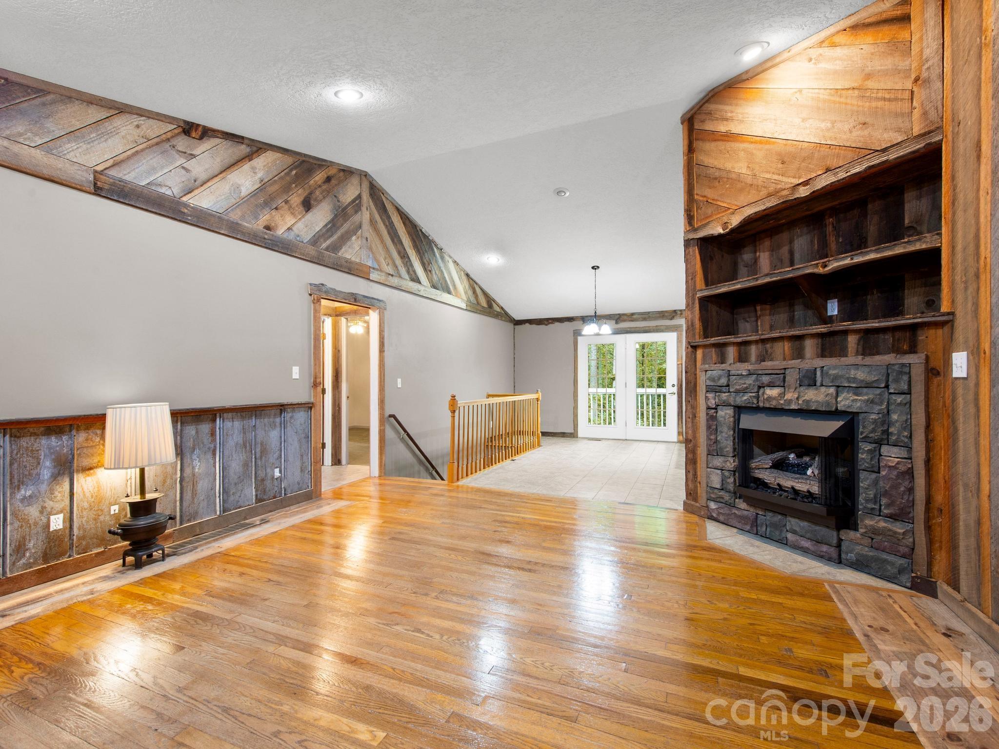 Laurel Lake Estates - Residential