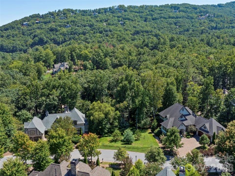Photo for 19 Mountain Orchid Way 77