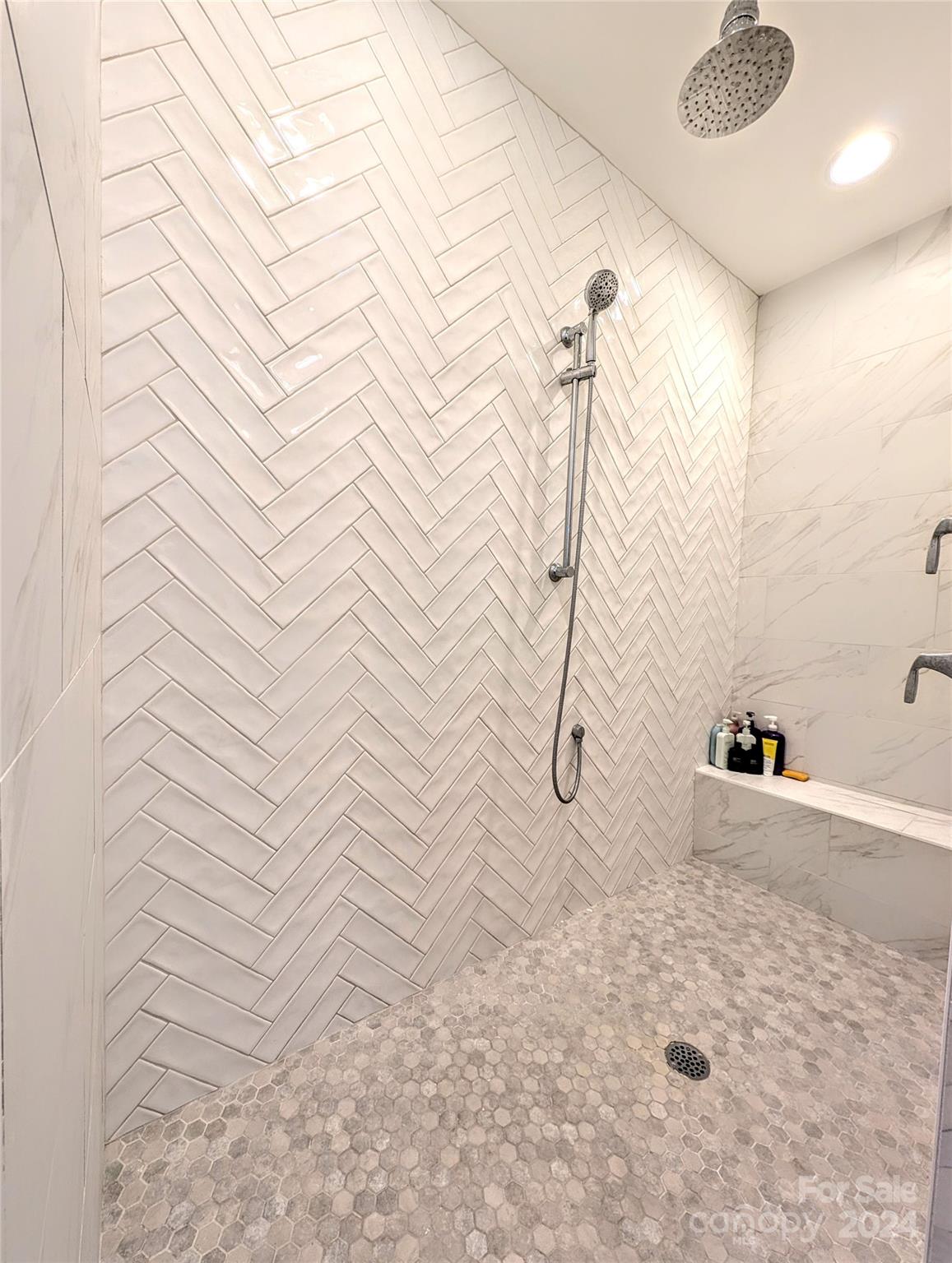 Foster Cove - Residential