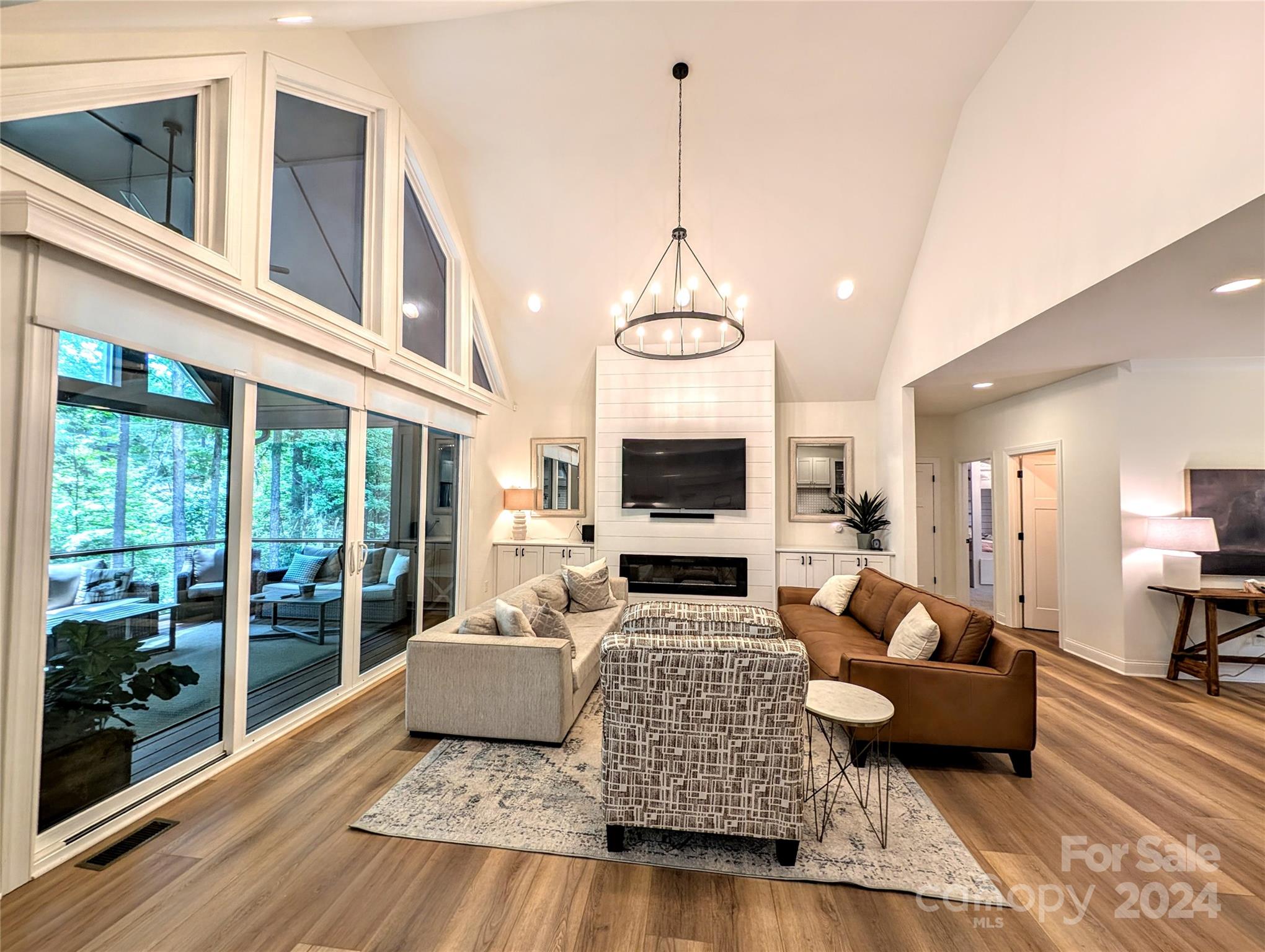 Foster Cove - Residential