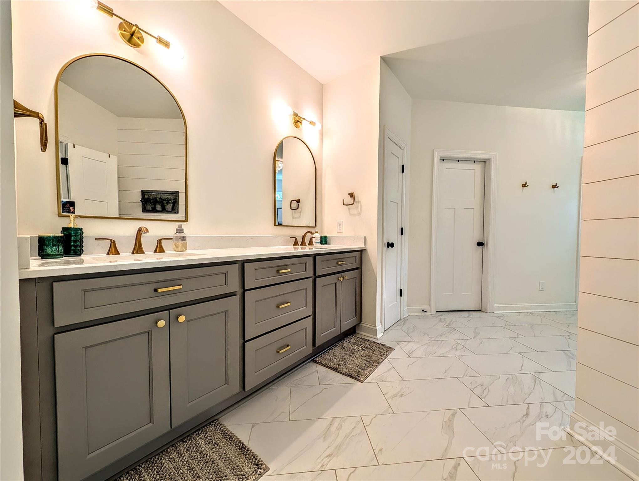 Foster Cove - Residential