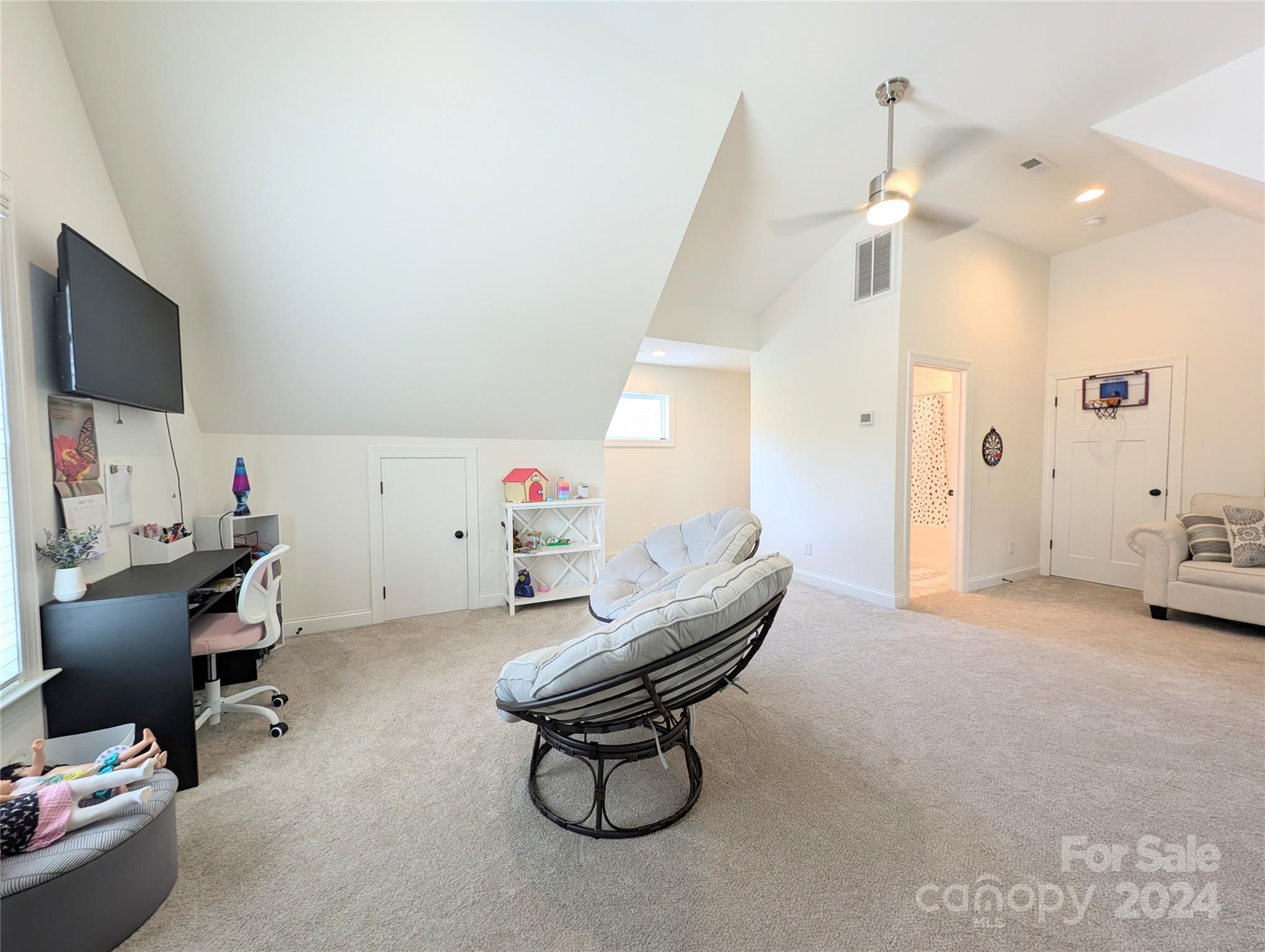 Foster Cove - Residential