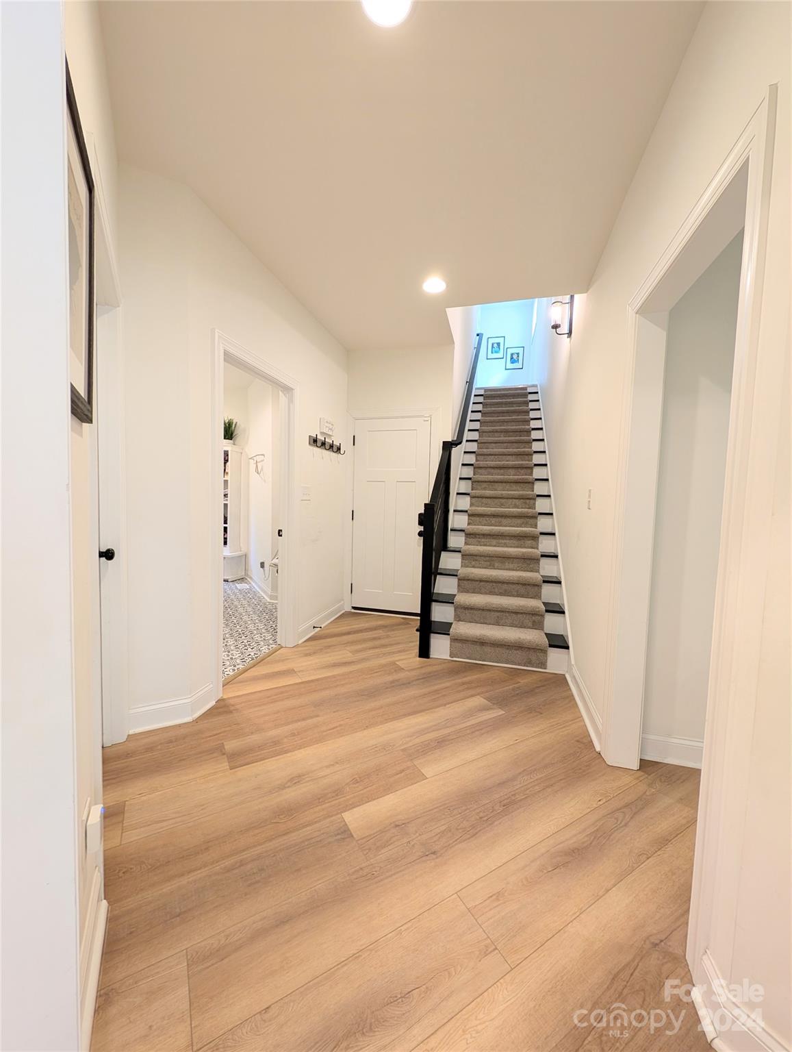 Foster Cove - Residential