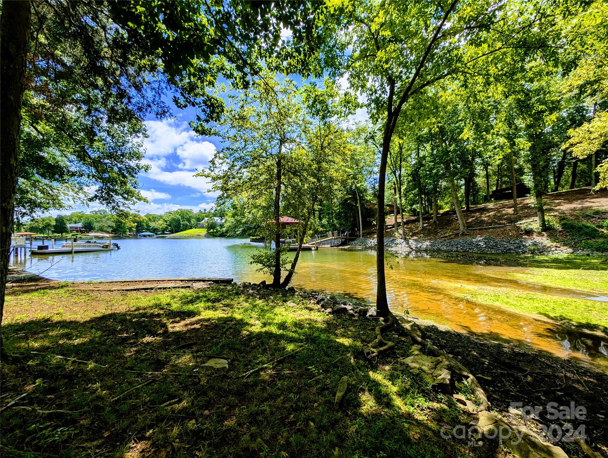 Foster Cove - Residential