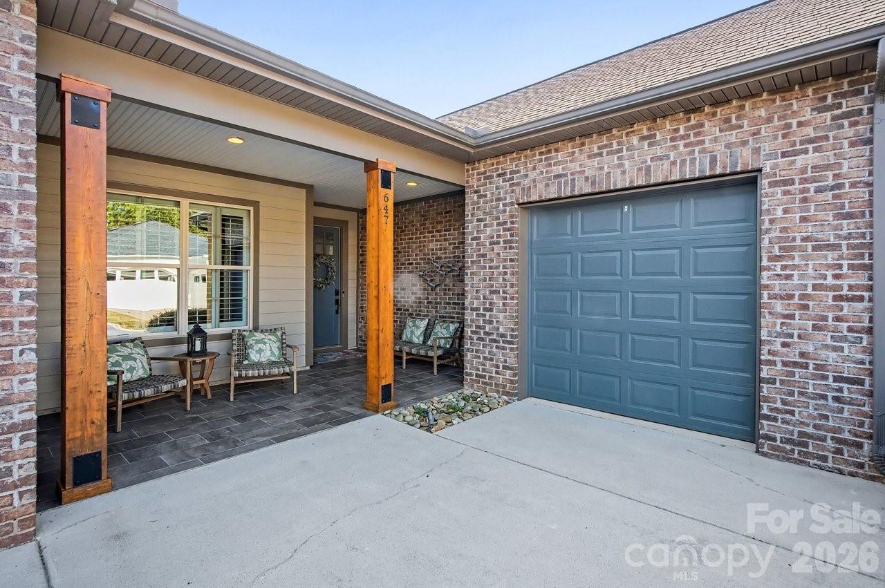 647 Tallulah Falls Drive