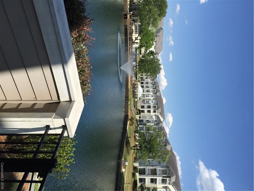 2BR/2BA Condo in Admirals Quarters. Features hardwoods/tile/carpet, new refrigerator, W/D included, microwave, dishwasher.  Close to shopping, restaurants and I-77. No cats. Dogs 35lbs or less conditional on a non-refundable pet fee.