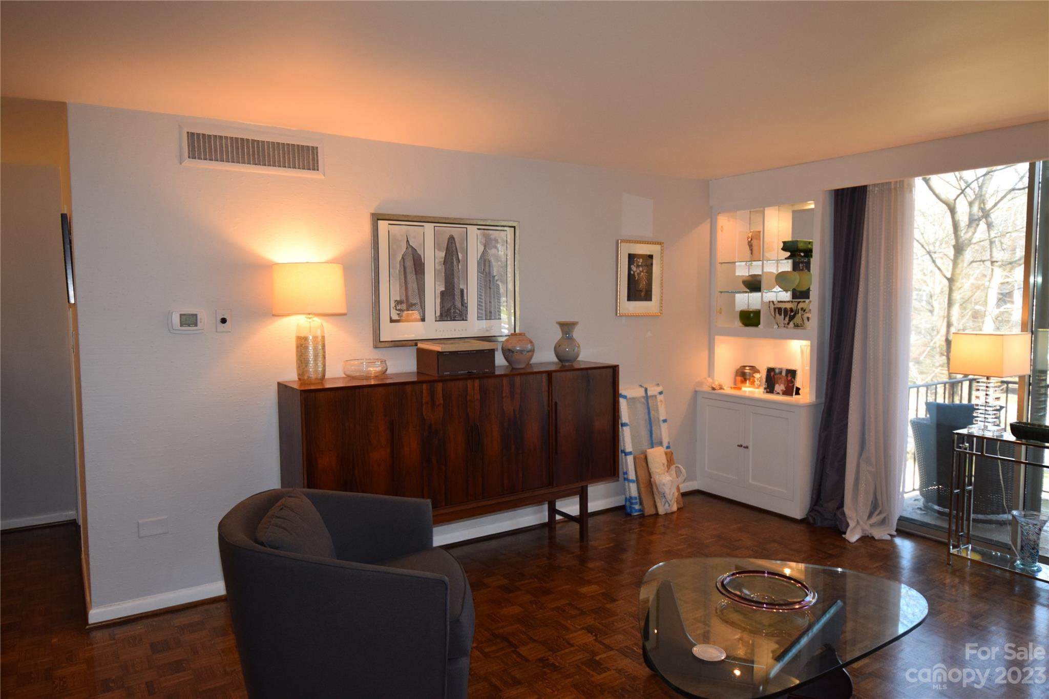 Queens Towers - Residential