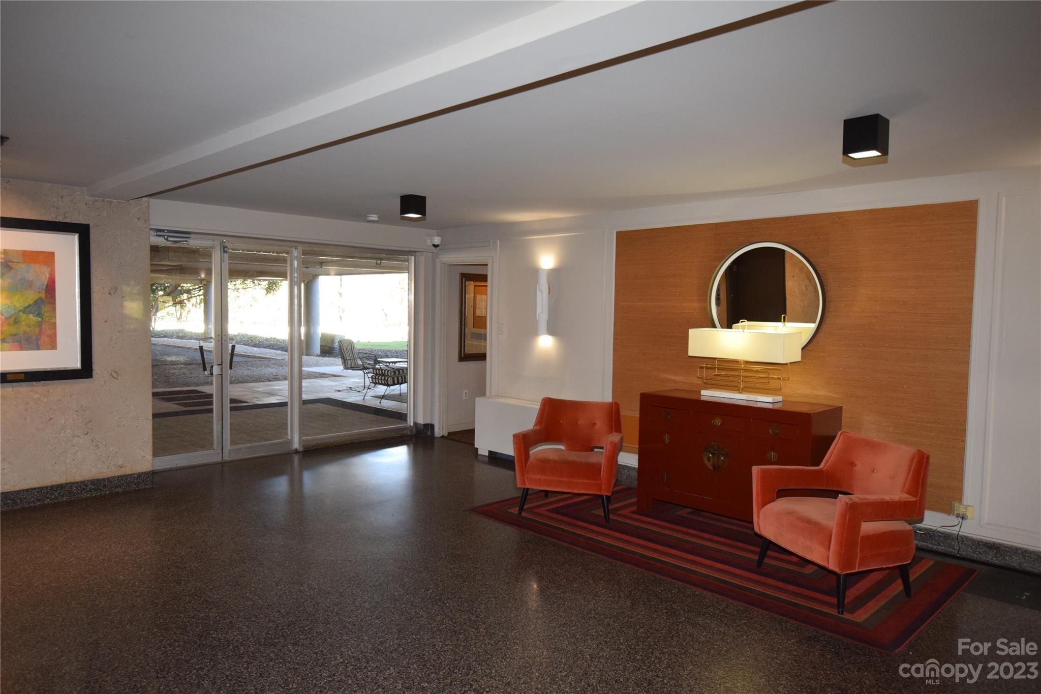 Queens Towers - Residential