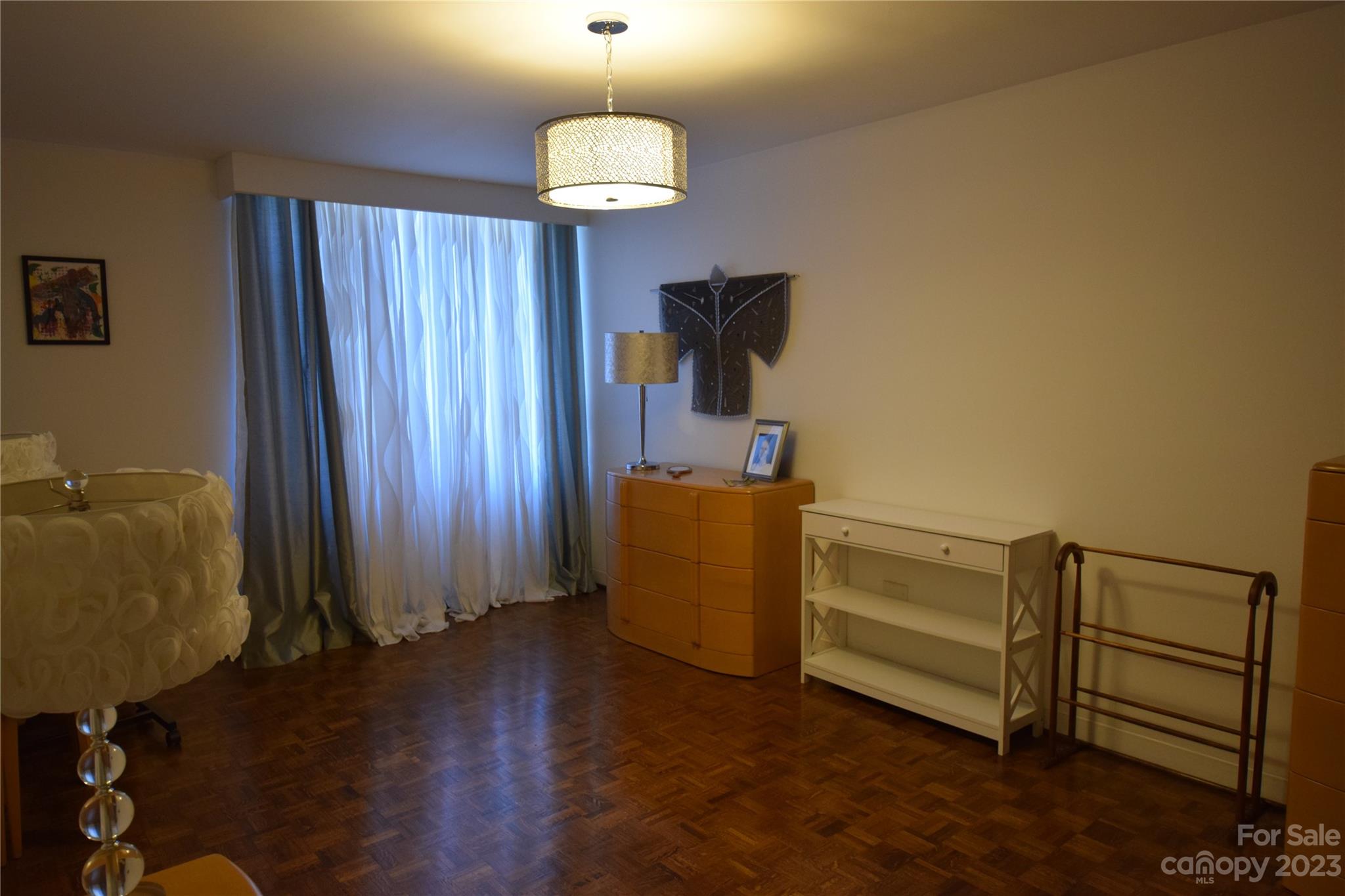 Queens Towers - Residential