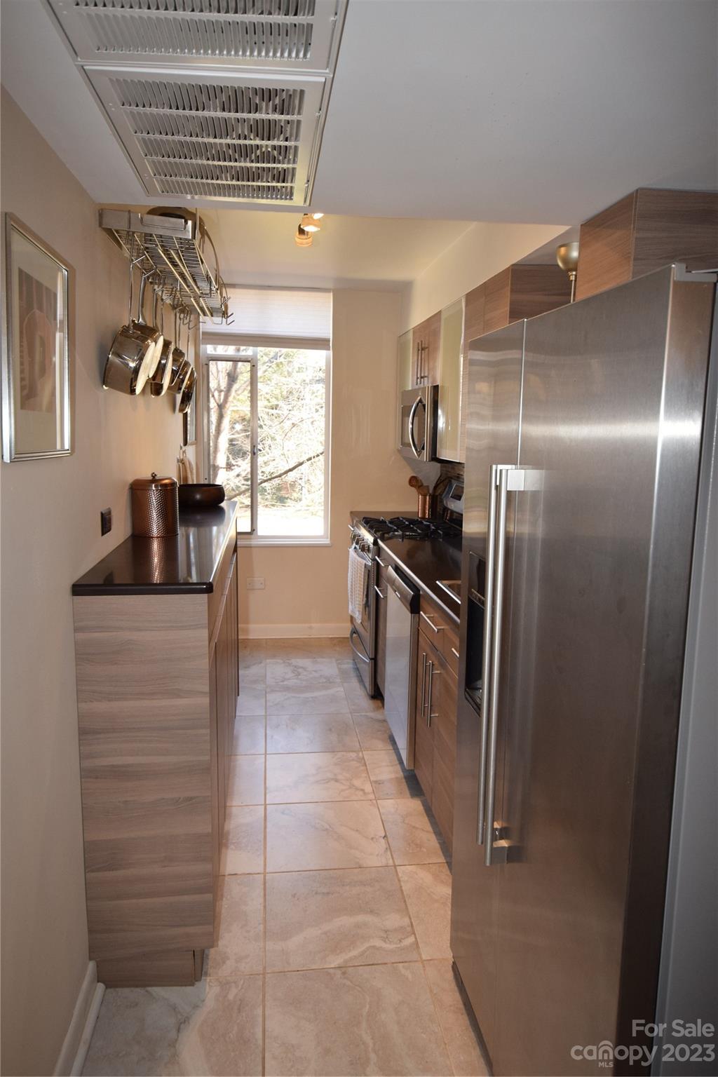 Queens Towers - Residential