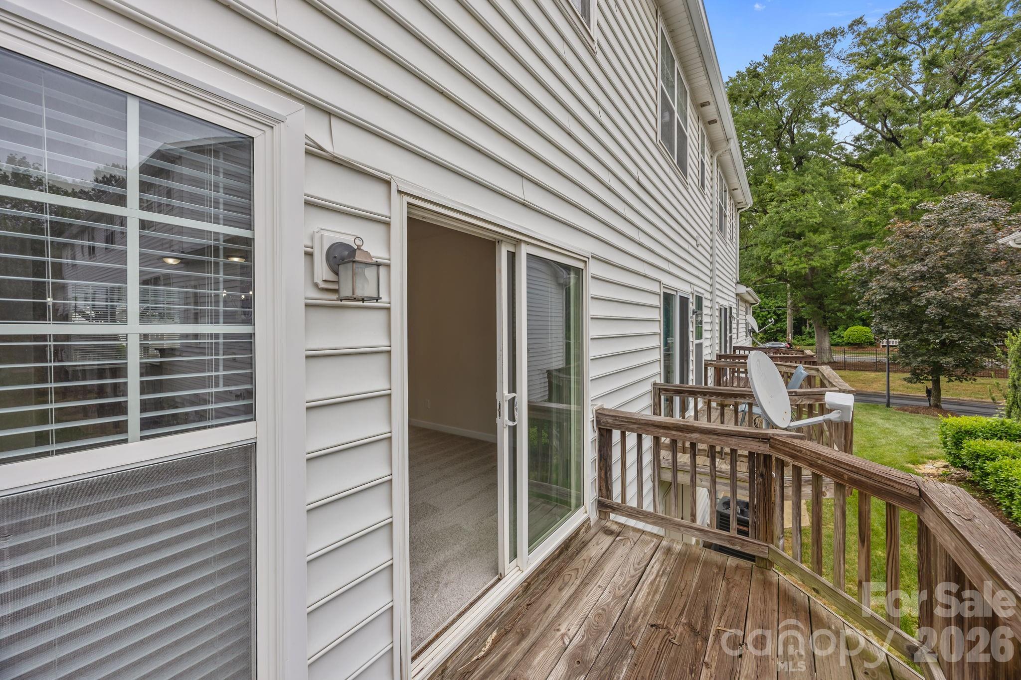 Avalon at Mallard Creek - Residential