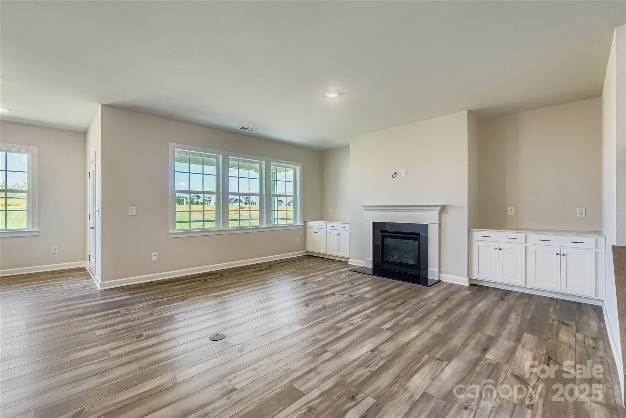 2260 Moon Crest Road