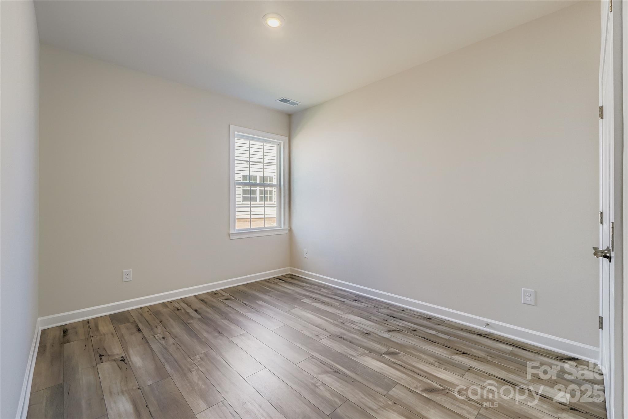 Roselyn - Residential