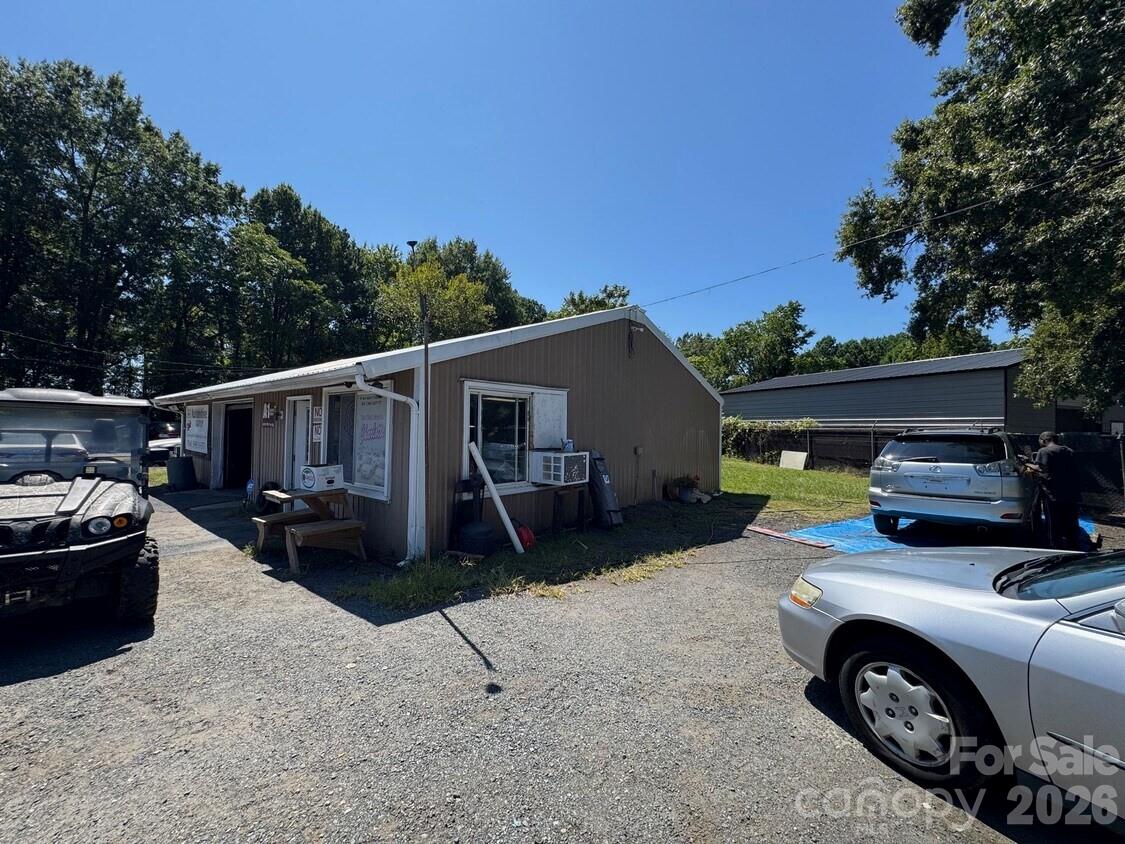 2225 W Sugar Creek Road