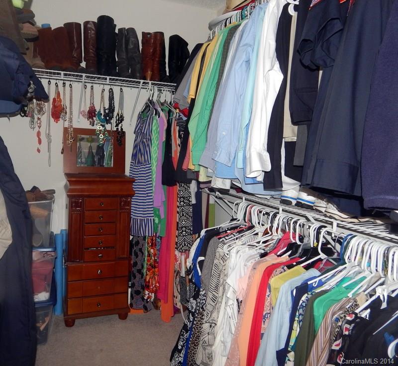 Hallmark Glen - Residential