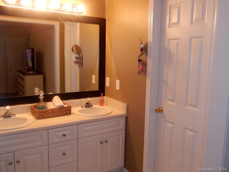 Hallmark Glen - Residential