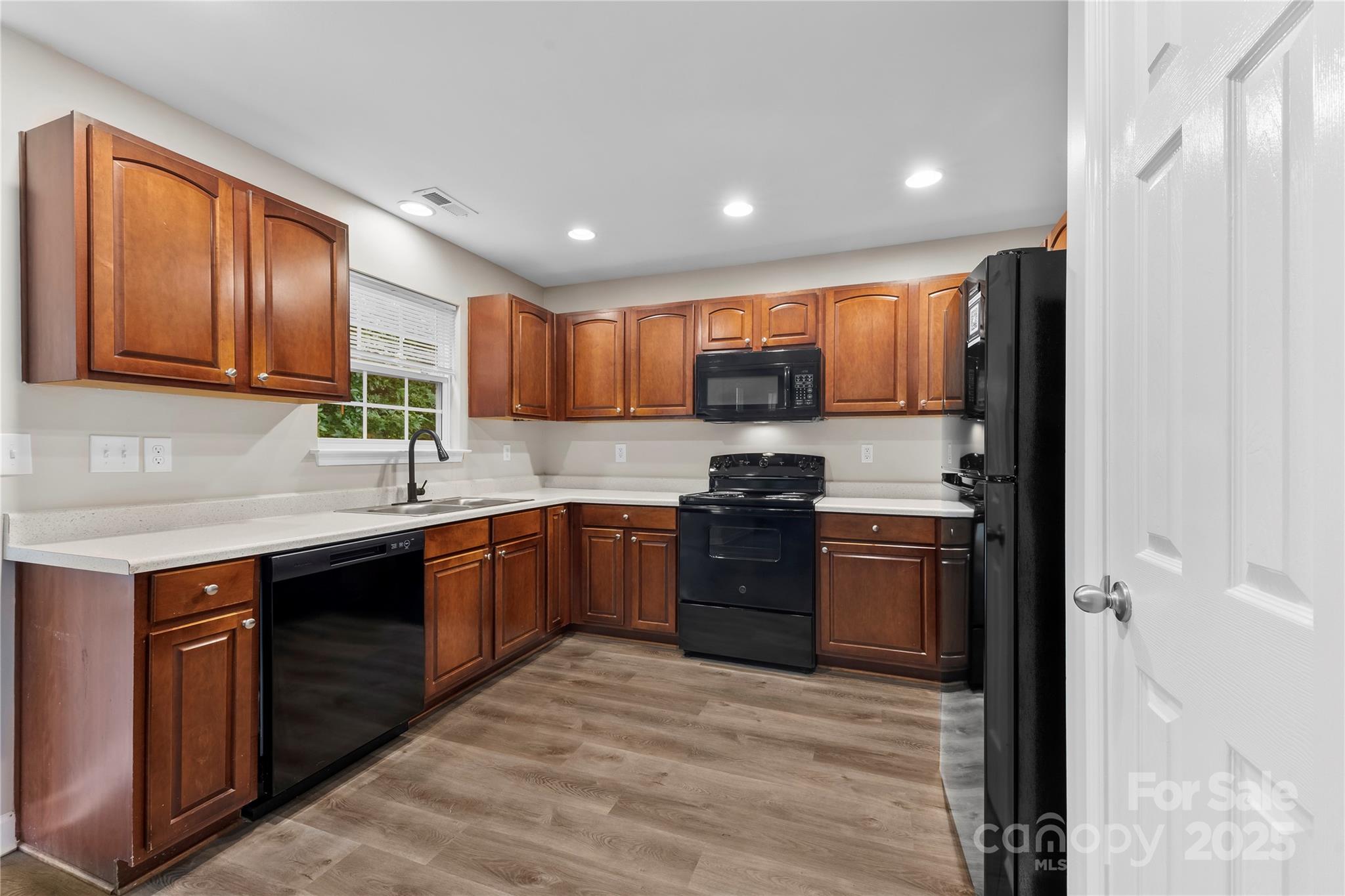 518 Canopy Court