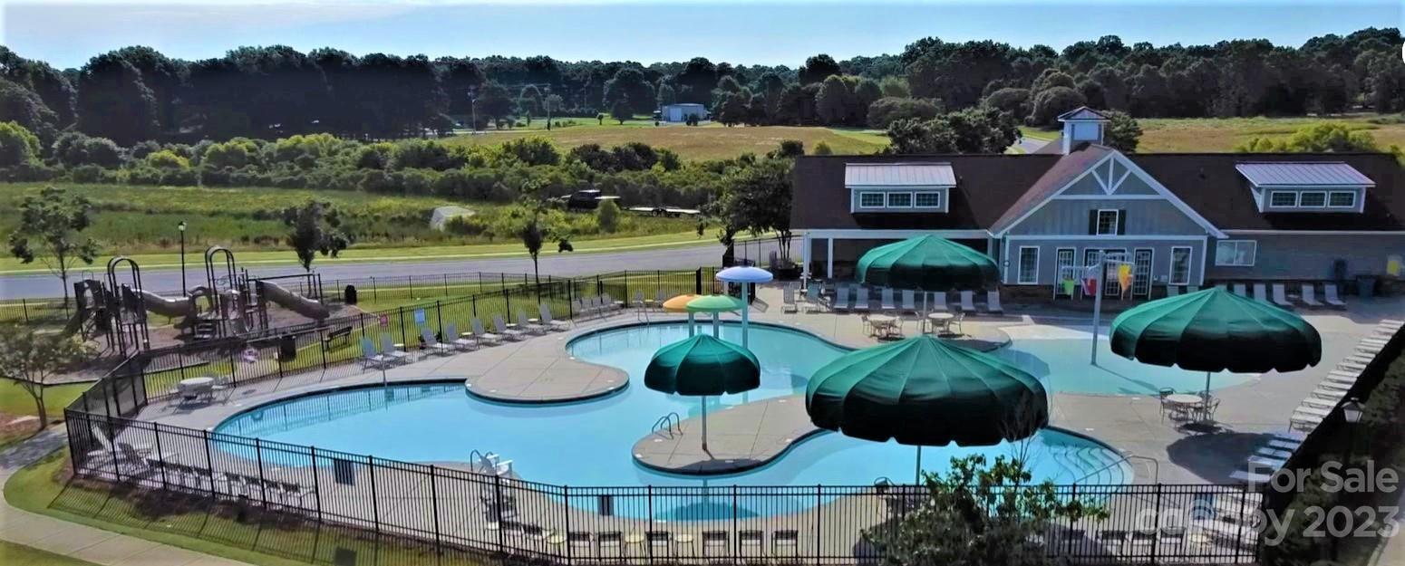 Fieldstone Farm - Residential