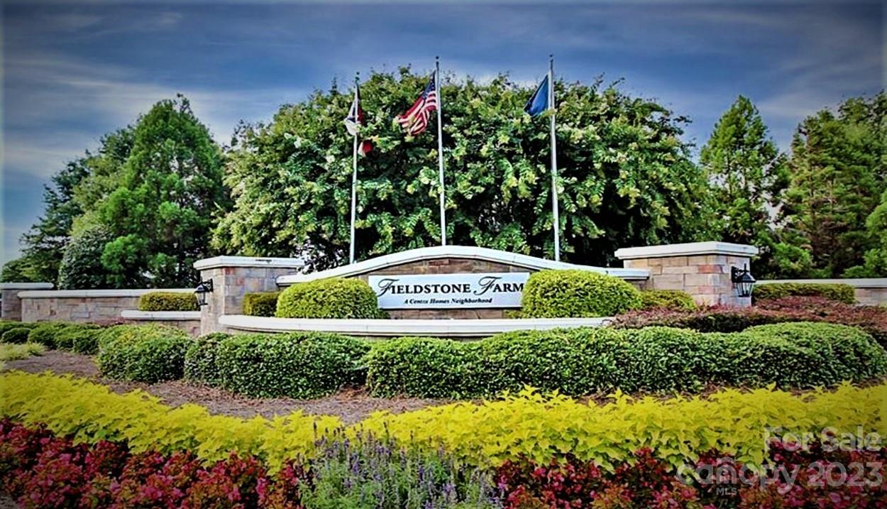 Fieldstone Farm - Residential