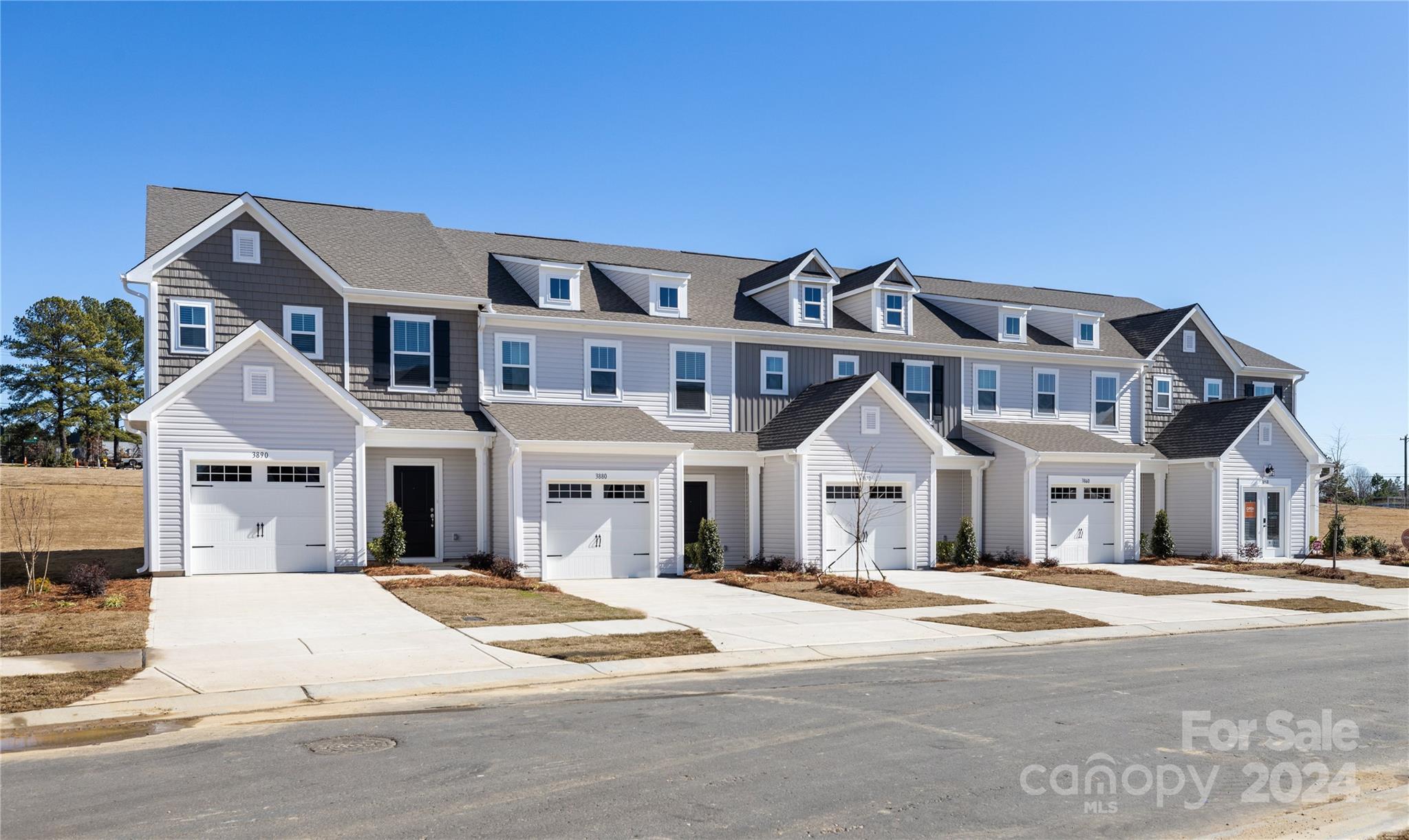 Concord Lakes Townhomes - Residential
