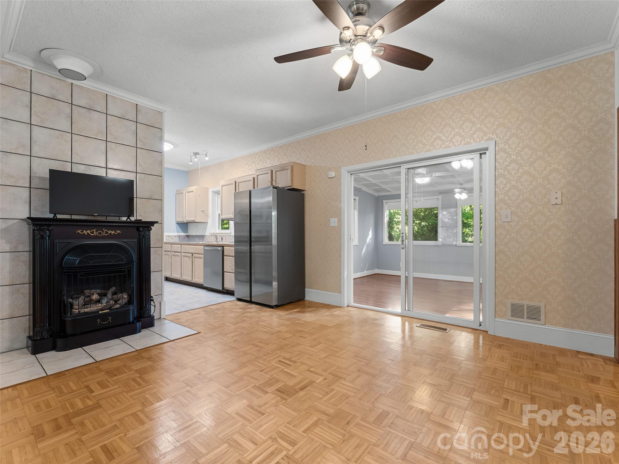 Crystal Creek - Residential